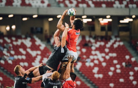 爱游戏体育-乒乓球赛场焦点！日本队对阵俄罗斯队，核心球员受伤，球队前景蒙阴影